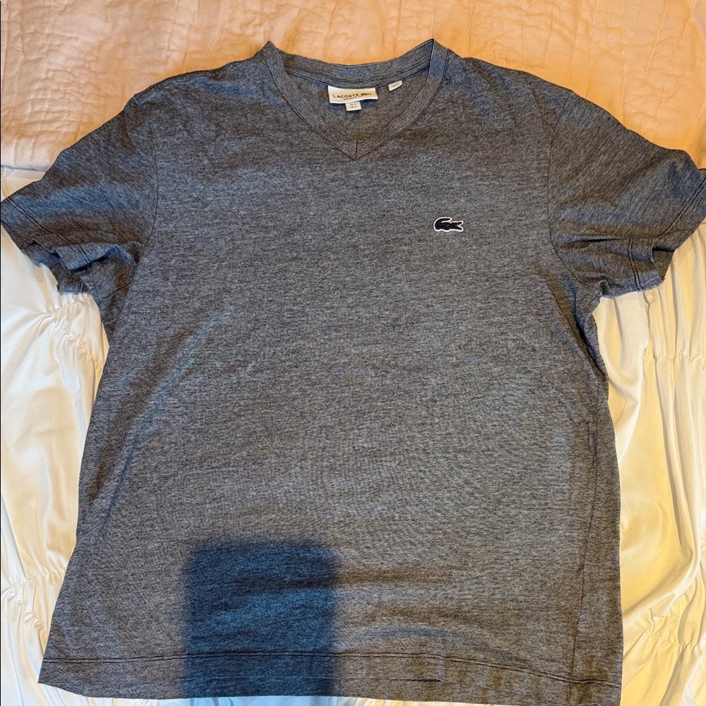 Lacoste Heather Gray V-Neck Tee Large
w Alligator Patch